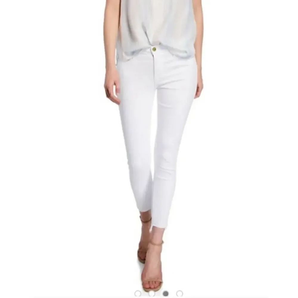 FRAME Le Skinny De Jeanne Raw Hem Jeans 32